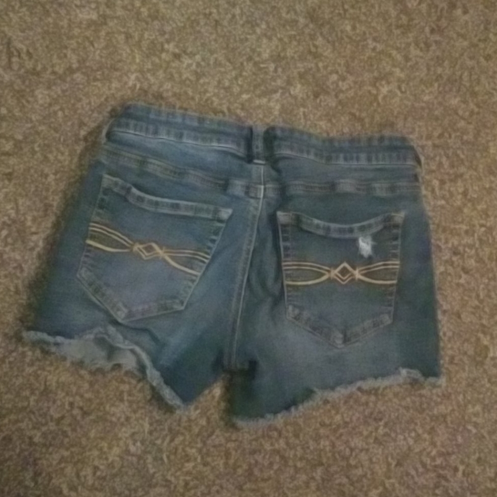 Shorts - Picture 2 of 2